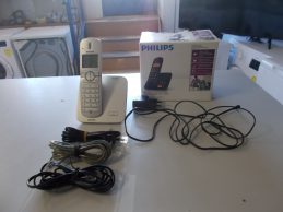 Philips CD560 Veteték nélküli telefon jótállással, főkép