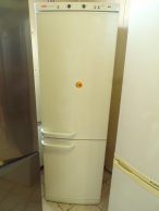 Bosch KGS37340/01 hűtő 3hónap