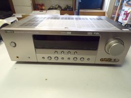 Yamaha RX-V361 Házimozi erősítő jótállással, főkép