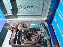 Makita HR2470 Fúrókalapács jótállással, főkép