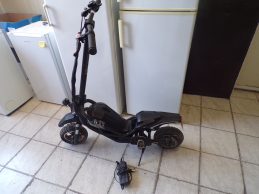 Predator Extreme PES017 Elektromos roller (ODO:394Km) jótállással, főkép