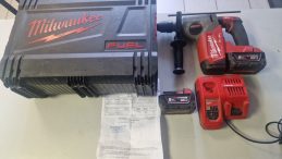 Milwaukee M18 Fhx-0X Fúrókalapács ( a gépre 2027. 12. hó ig gyári garancia)., főkép